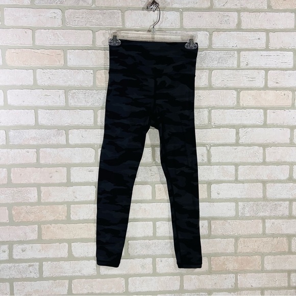 Athleta Elation Camo 7/8 Tight Leggings Size XS - Picture 9 of 11